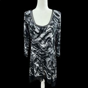 Emma G abstract tunic